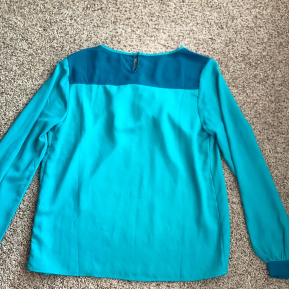 Teal blouse - Picture 3 of 3